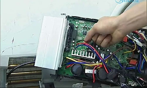 平利美的空调电话是多少